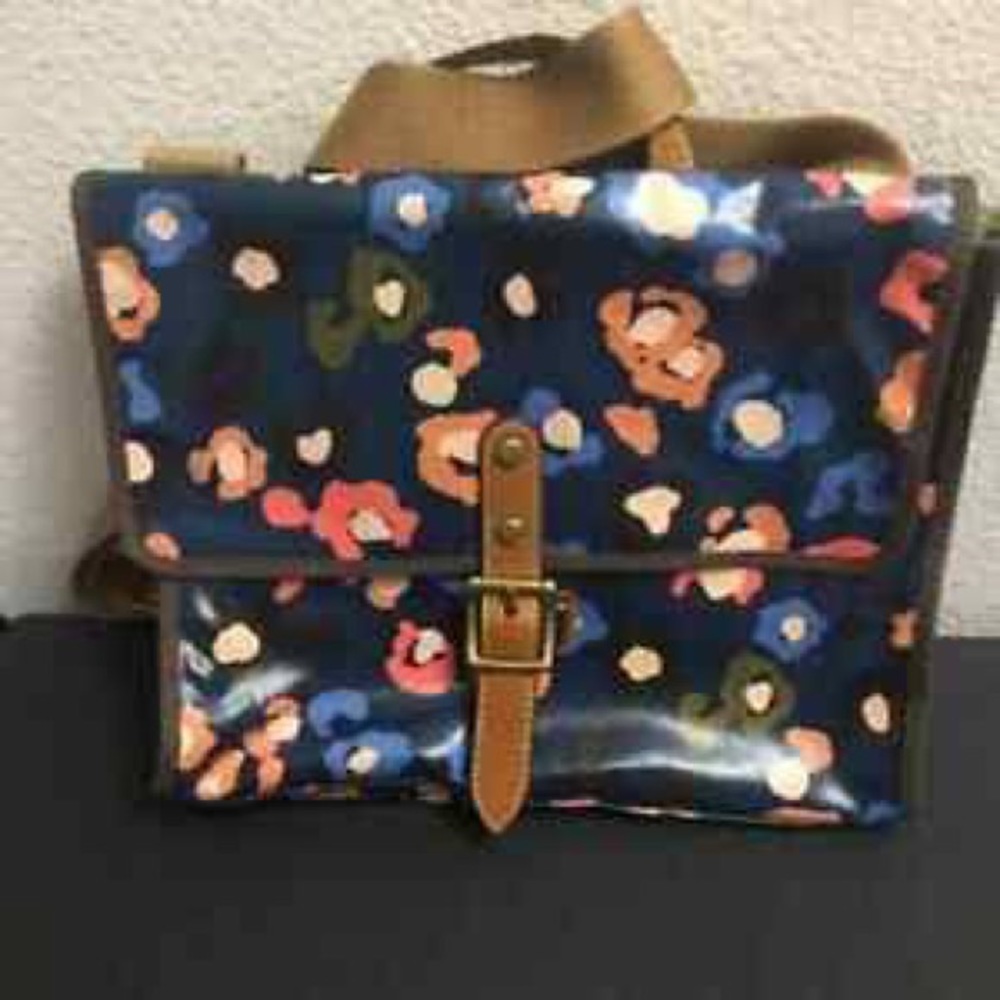 fossil key per bag